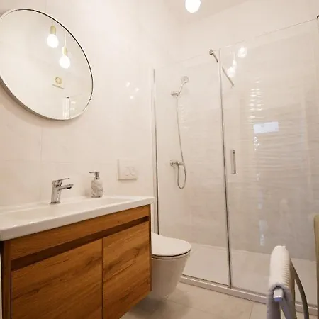 Frida Rab Apartman Banjol