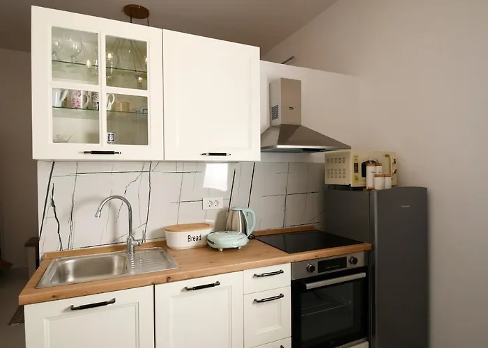 Frida Rab Apartment *